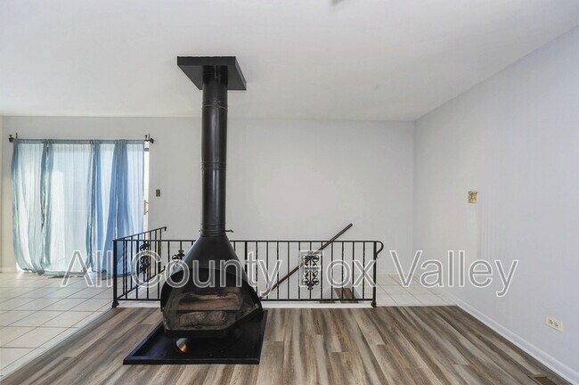 Building Photo - 2064 N Ginger Creek Dr