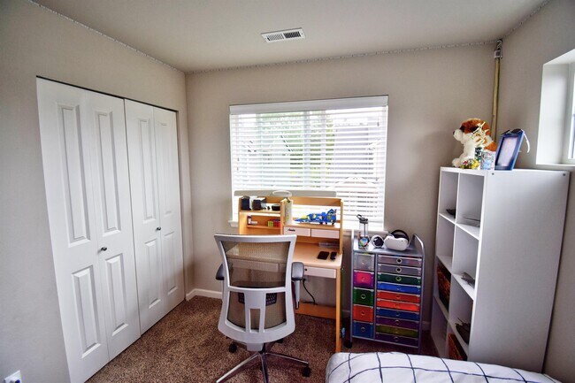 Building Photo - 10620 101st St Ct SW