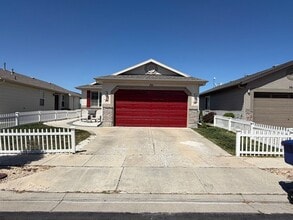 Building Photo - GET $1000 OFF THE FIRST MONTHS RENT!!!