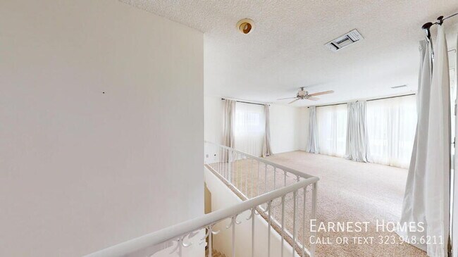 Building Photo - 4535 San Blas Ave