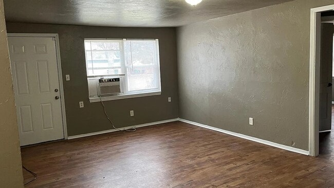 Building Photo - 1429 Mallard Dr