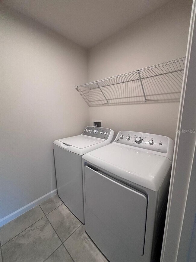 Building Photo - Haines City Home