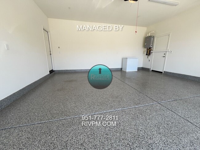 Building Photo - WELCOME TO YOUR FUTURE HOME IN SPRING MOUN...