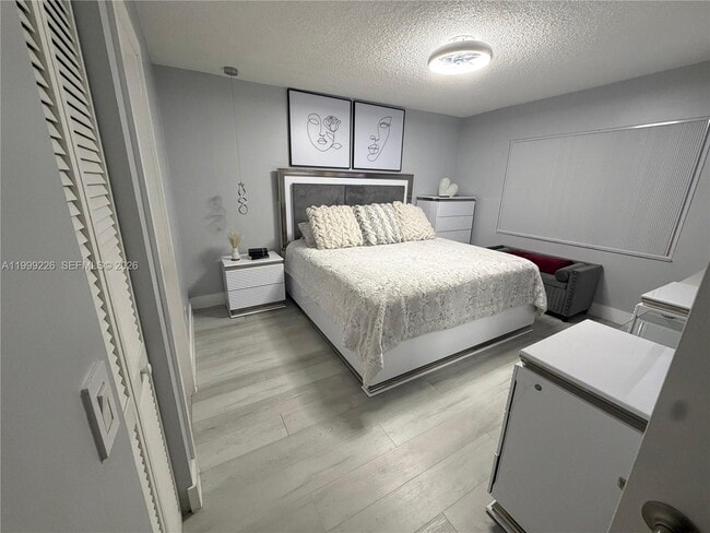 Building Photo - 6878 NW 173rd Dr