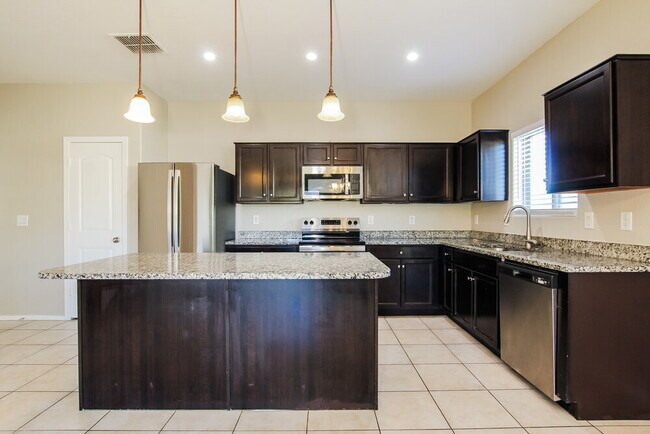 Building Photo - 6873 S Blue Hills Dr