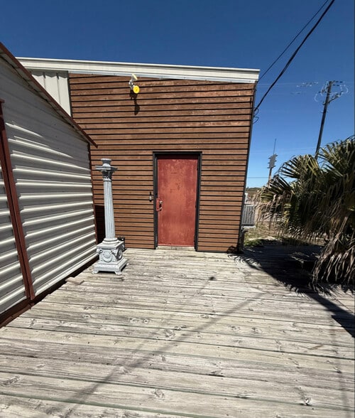 Building Photo - 1603 W Market St