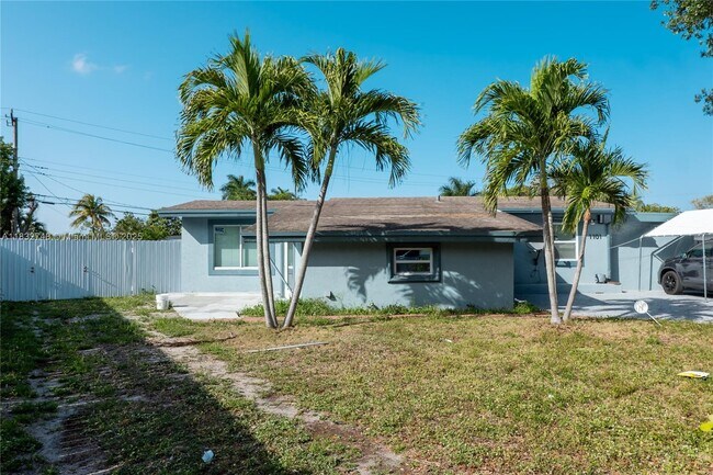 Building Photo - 1101 NW 14th Ct
