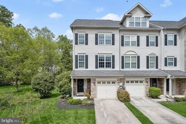 Building Photo - Gorgeous End of Group Owings Mils 3bd/2.5ba w/ A/C, W/D, and Modern Amenities! Available now!
