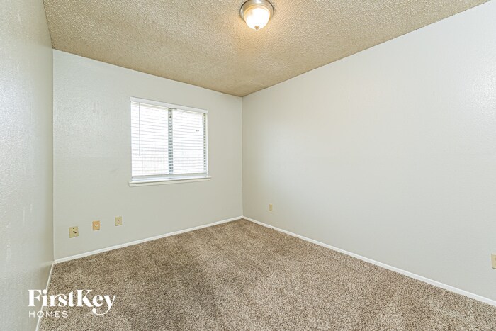 Building Photo - 23614 Pebworth Pl