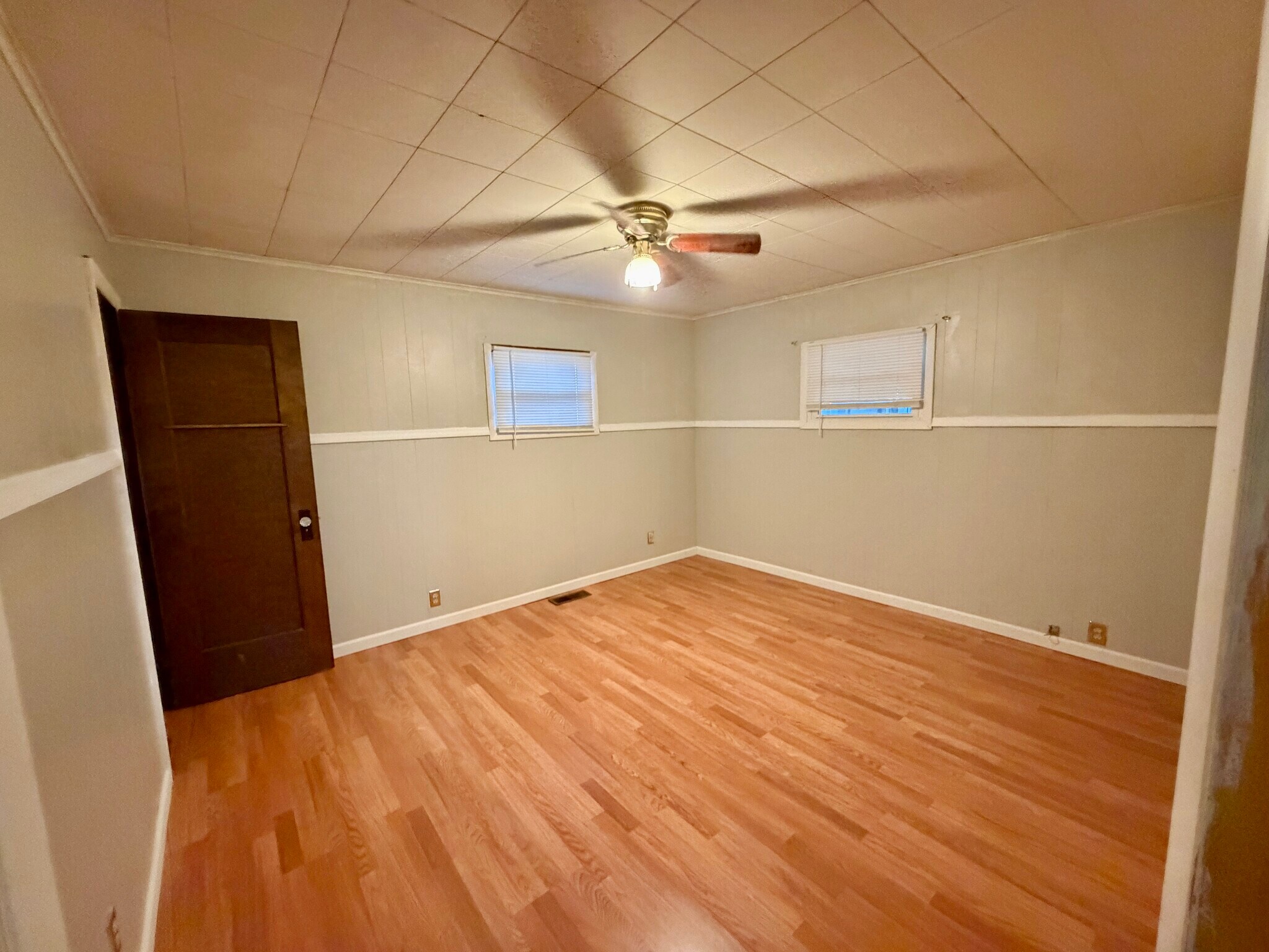 Building Photo - 3220 Franklin Ave