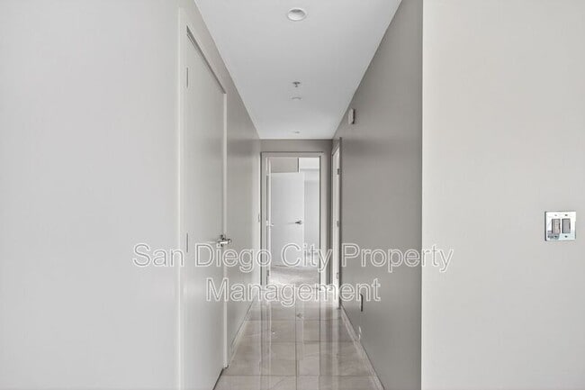 Building Photo - 321 Tenth Ave