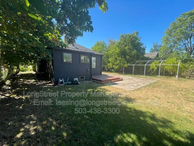 Building Photo - 4514 NE 18th Ave
