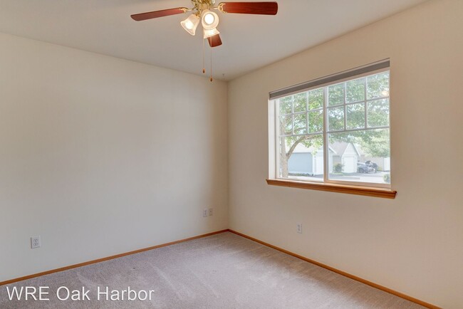 Building Photo - 2 br, 1 bath House - 161 W Whidbey Ave #32