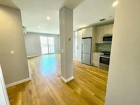 Building Photo - 8629 Bay Pkwy