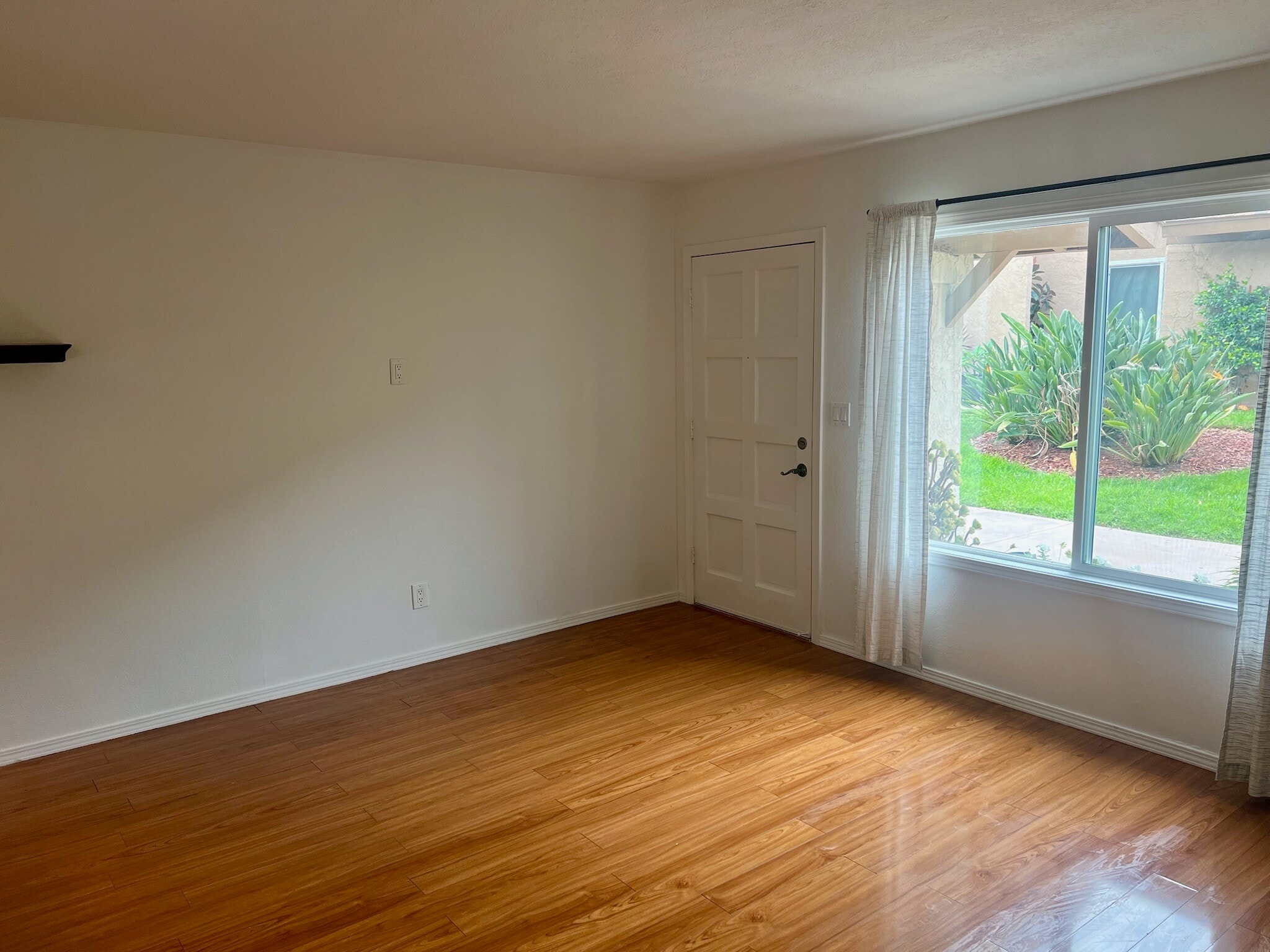 Living Room - 8019 Calle Fanita