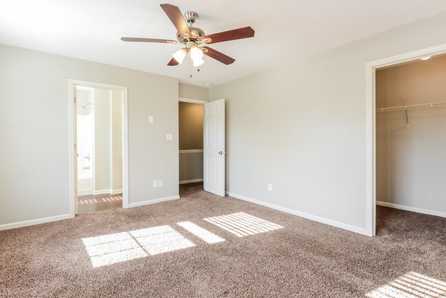 Building Photo - 6428 Kelsey Dr