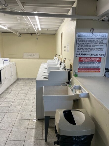 Building Photo - 650 Perrie Dr