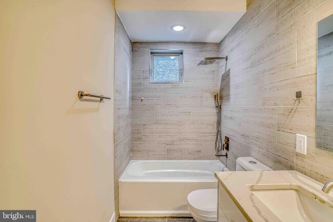 Building Photo - 2222 Frankford Ave