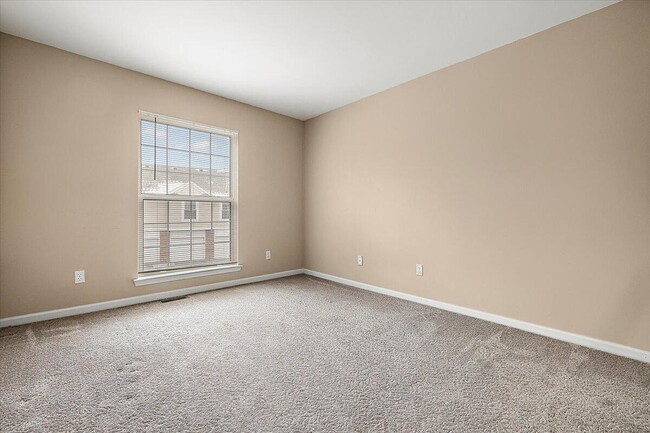 Building Photo - 15915 Morningside