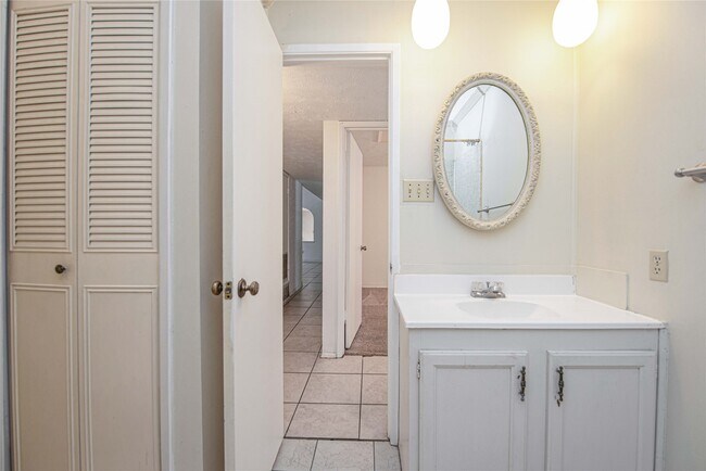 Building Photo - 3803 Cypressdale Dr