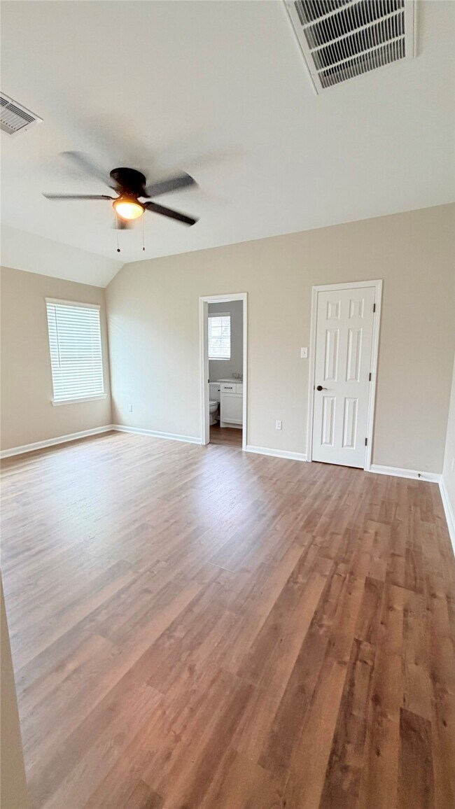 Building Photo - 7034 Smilax St