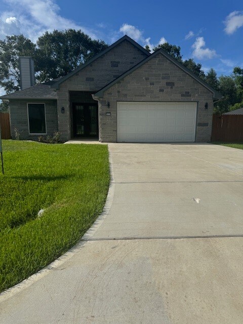 Primary Photo - 1513 Sherl St