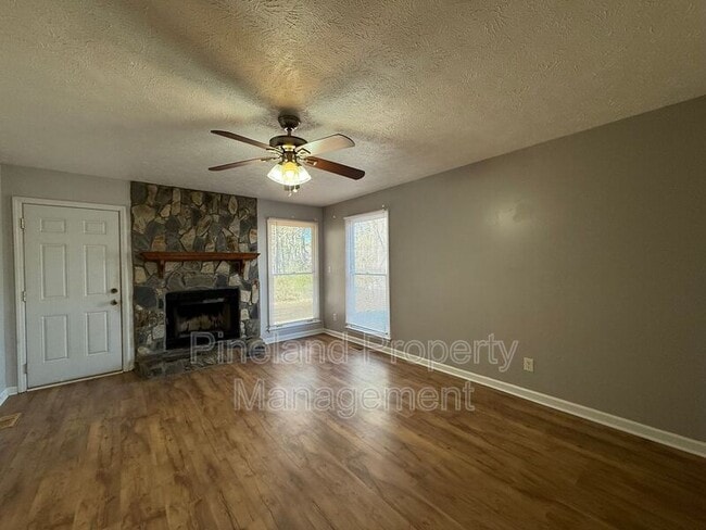 Building Photo - 6577 Green Meadow Ct