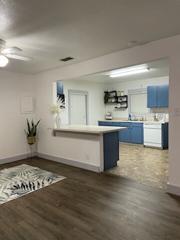 Building Photo - 408 E McKay St