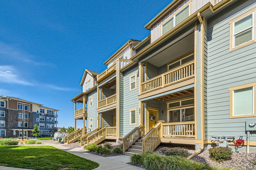 Front - 532 W Amherst Ave