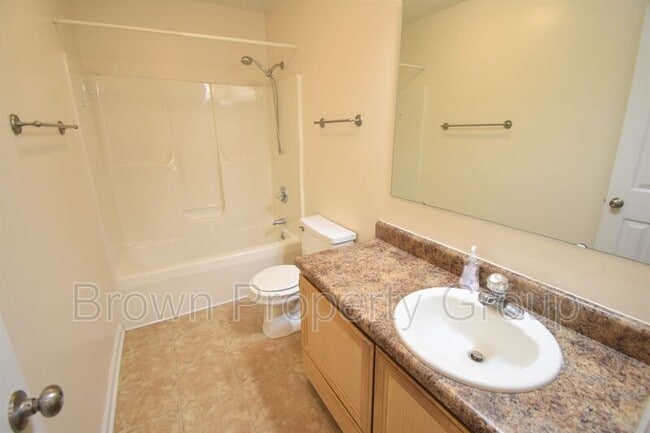 Building Photo - 711 Alexwood Dr