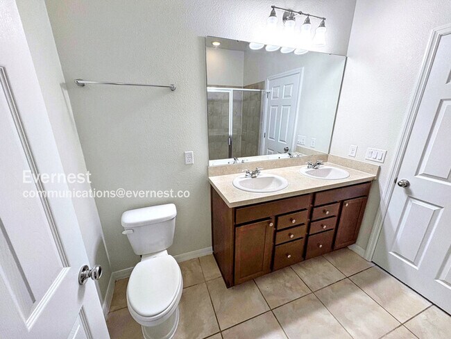 Building Photo - 5110 Claremont Ct