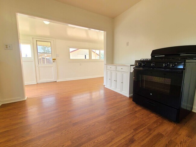 Building Photo - Single-Story 2-Bedroom Home in Calimesa!