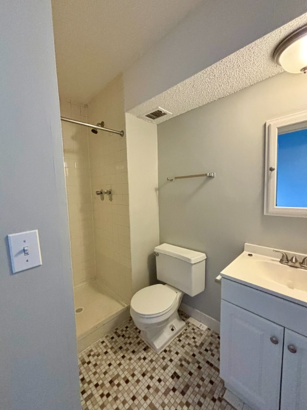 Building Photo - 1400 Millersport Hwy