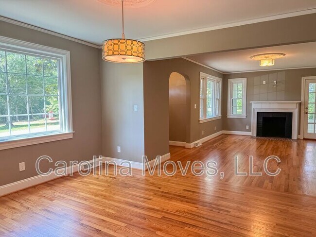 Building Photo - 46 Long Forest Dr
