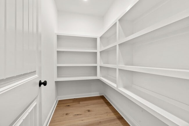 Building Photo - 1111 Joe Martin Ln