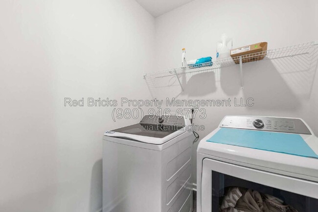 Building Photo - 10820 Tuff Ln
