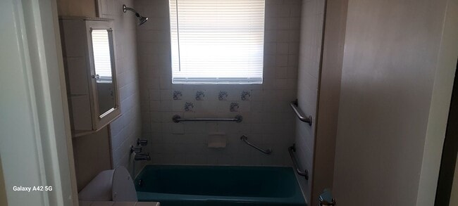 Building Photo - 207 Shepherd Dr