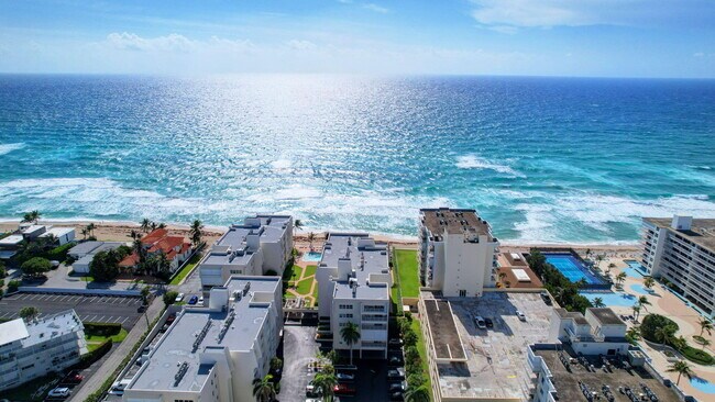 Building Photo - 3520 S Ocean Blvd