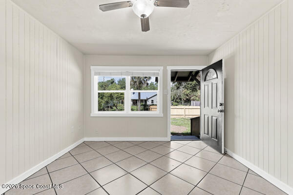Building Photo - 2957 Hartman Ln
