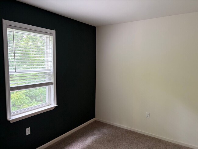 Building Photo - Single Family Home on Quite Cul-De Sac Now Available in Upland Square