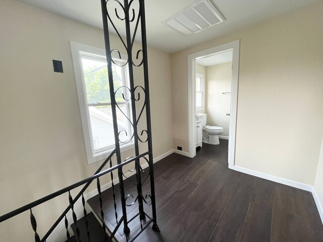 Building Photo - 309 Harney St