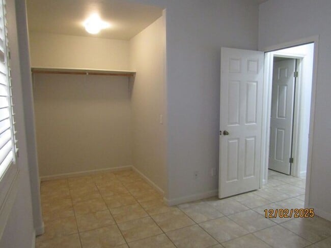 Building Photo - Beautiful 4 Bed 3 Bath Single Family Home in Santa Rosa- $3,250 per month!