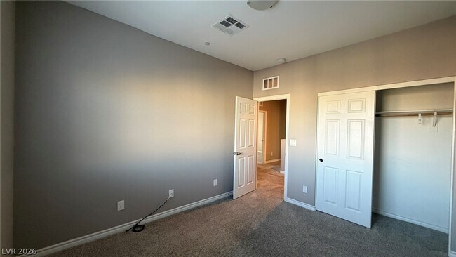 Building Photo - 6943 Denio Island St