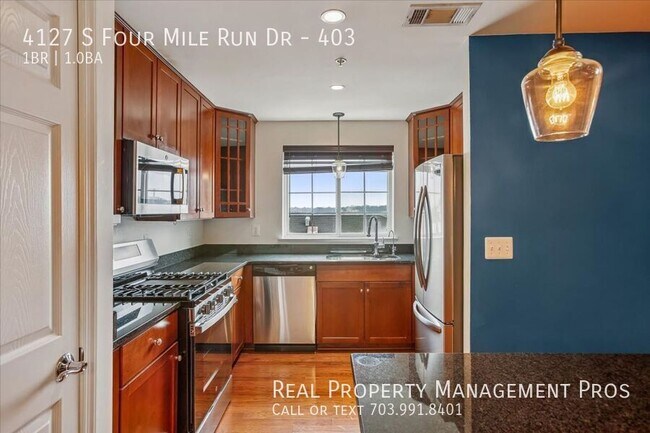 Building Photo - 4127 S Four Mile Run Dr