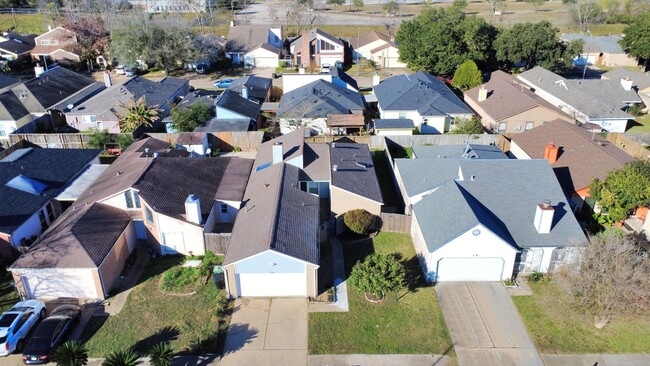 Building Photo - 11726 Lima Dr