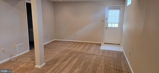 Building Photo - 10129 Peanut Mill Dr