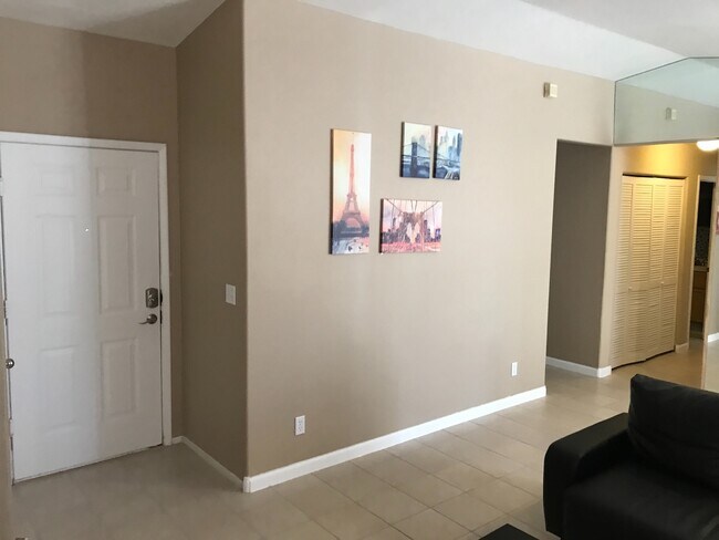 Building Photo - RENT READY!!! 3 BED 2 BATH IN NORTH LAS VEGAS!