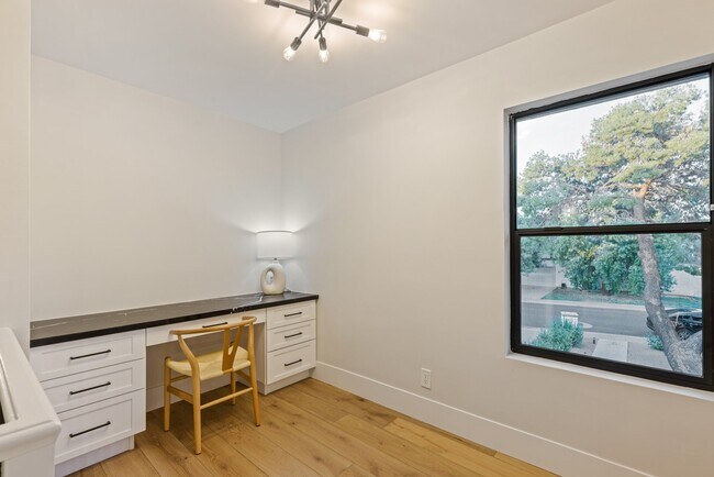 Building Photo - 5112 N 35th St