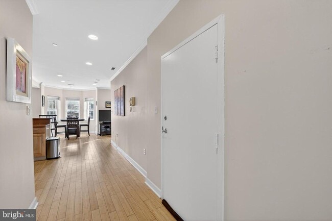 Building Photo - 1337 Harvard St NW