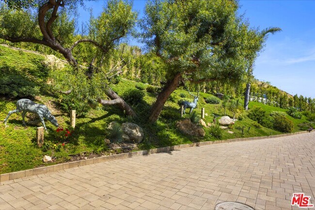 Building Photo - 3851 Sweetwater Canyon Dr